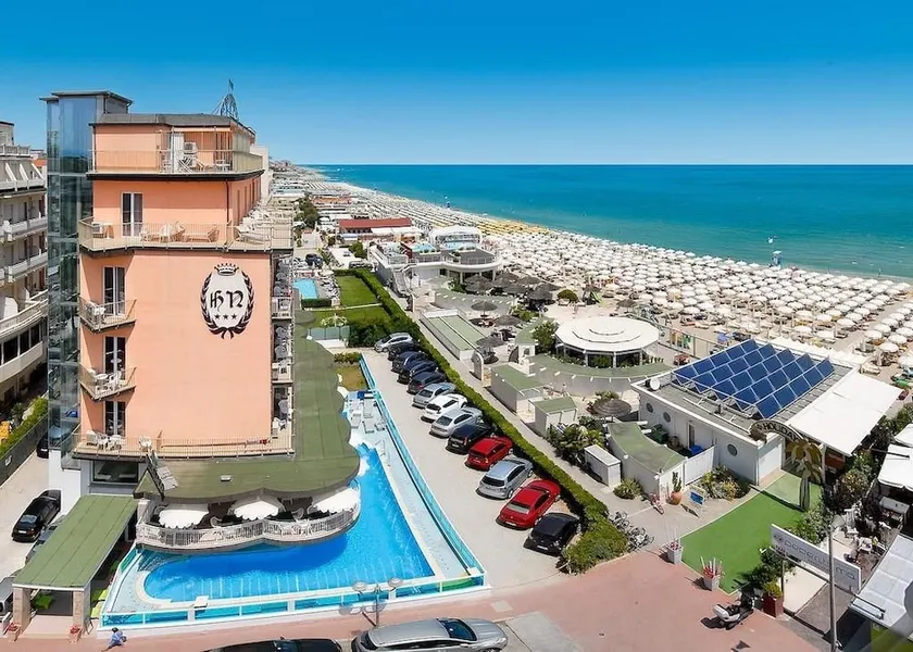 Hotel Negresco - Image 1