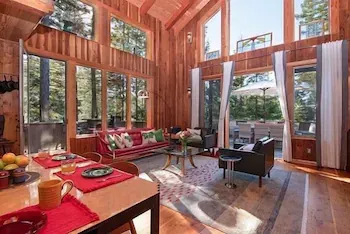 The Sonoma Treehouse 3 Bedroom Home by RedAwning - Image 1