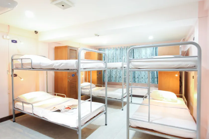 Hostel 8 Sukhumvit Nana Bangkok - Image 1