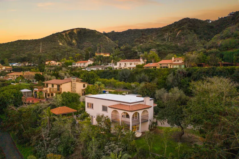 Villa Valencia by Avantstay Entertainers Dream w/ Outdoor Kitchen, Spa & Views - Image 1