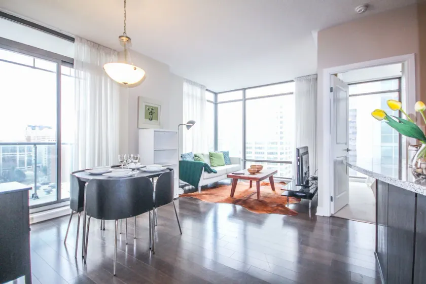 Sarkar Suites Yorkville - Image 1