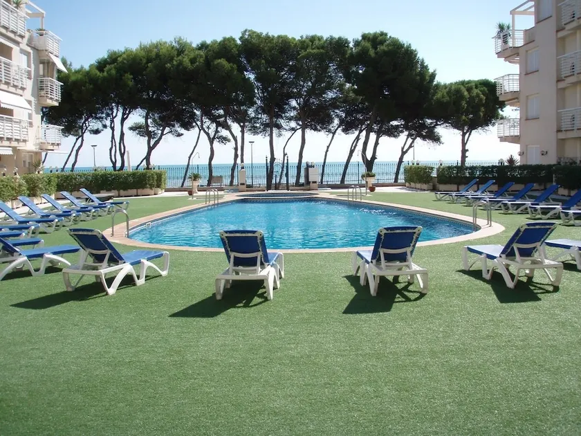 Apartamentos Marineu Cala Gonzalez - Image 1
