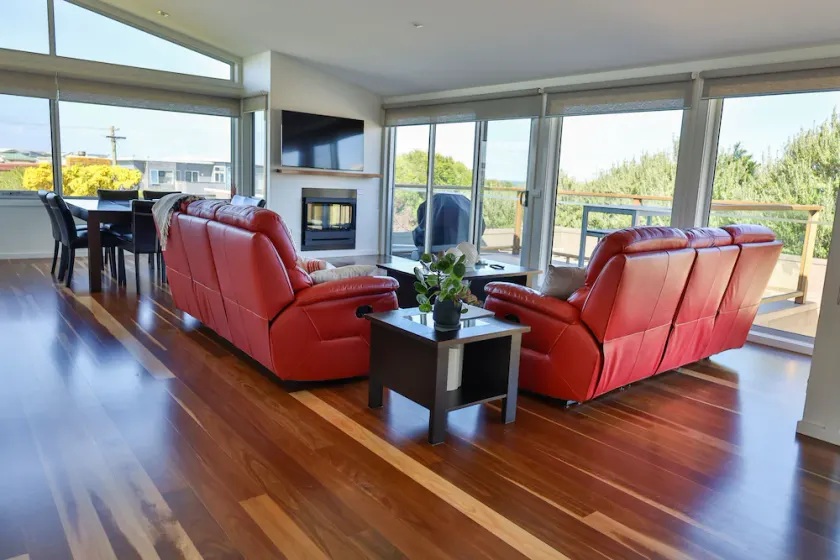 Tides Apartments - Image 1