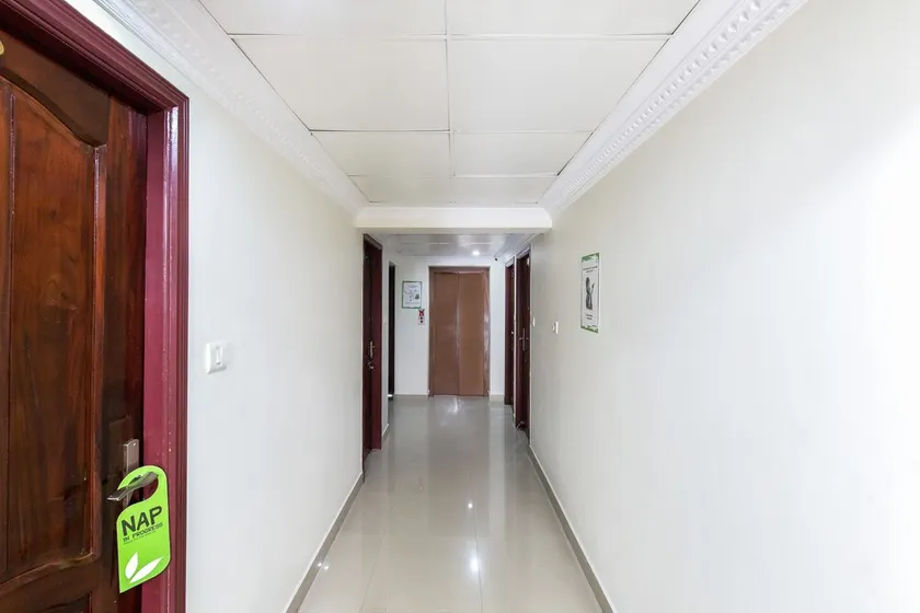 Hotel Teekay International - Image 1