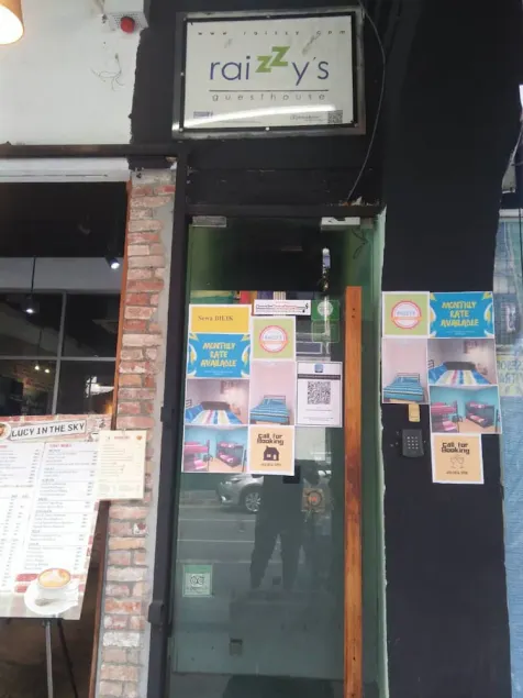 Raizzy's Guesthouse - Image 1