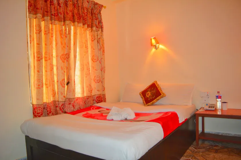 Hotel Direction Pokhara - Image 1