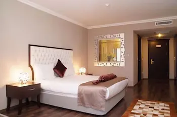 Ortakoy Princess Hotel - Image 1