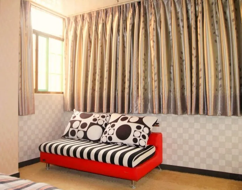 Aiweixin Theme Hotel - Image 1