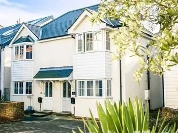 Seasalt Cottage - Image 1