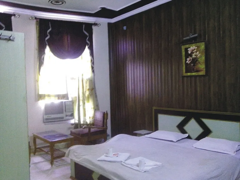 Hotel Grace - Image 1