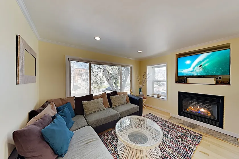 Mission Beach : Private Garage, Surfboards 3 Bedroom Home - Image 1
