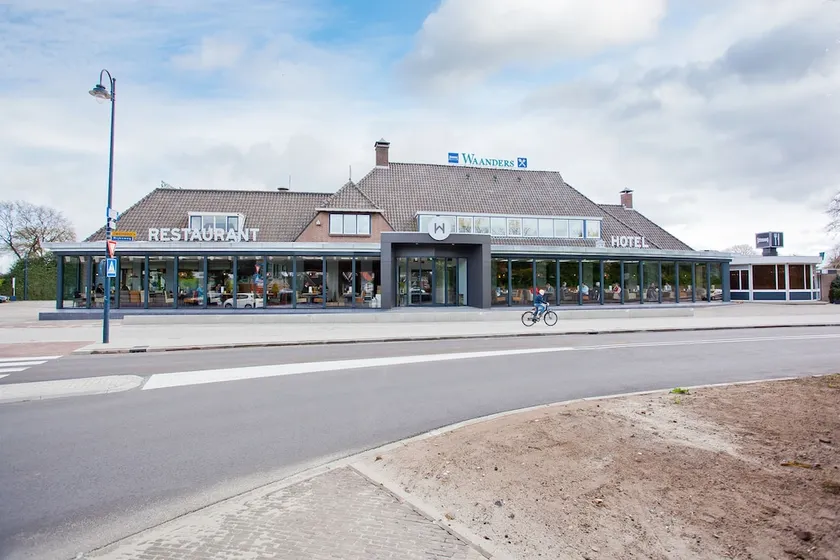 Hotel Waanders - Image 1