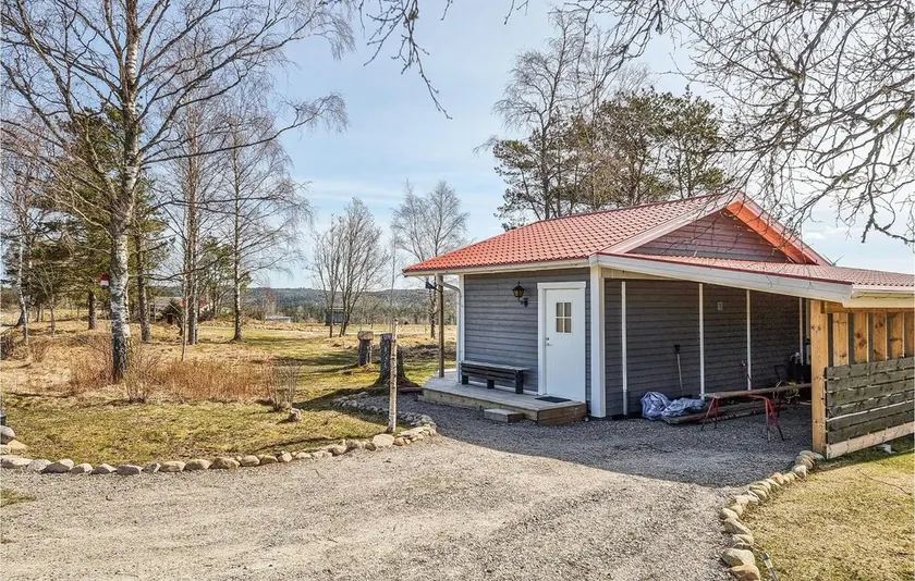 Beautiful Home in Ljungskile With Jacuzzi, Wifi and 1 Bedrooms - Image 1