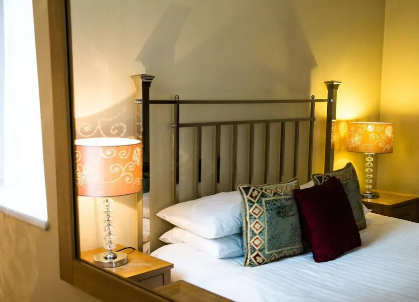 Harrogate Elite Living - Image 1