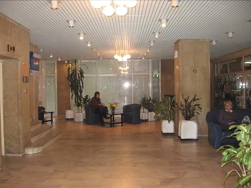 Pliska Hotel - Image 1