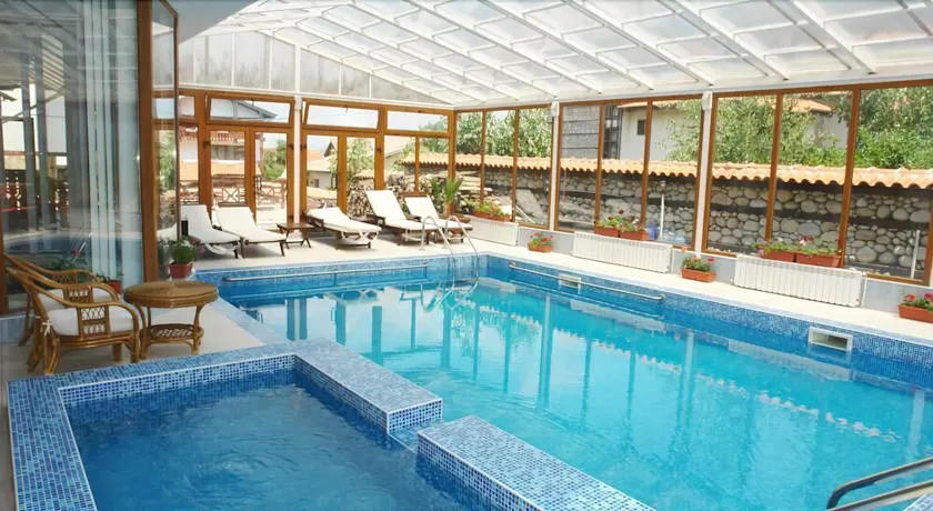 Elegant Hotel - Image 1