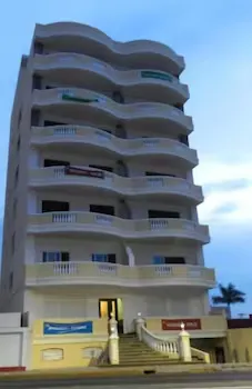 Condo Ari 620 - Image 1