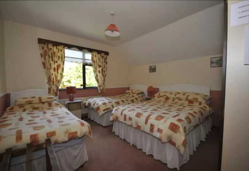 Pine Grove Bed and Breakfast - Image 1