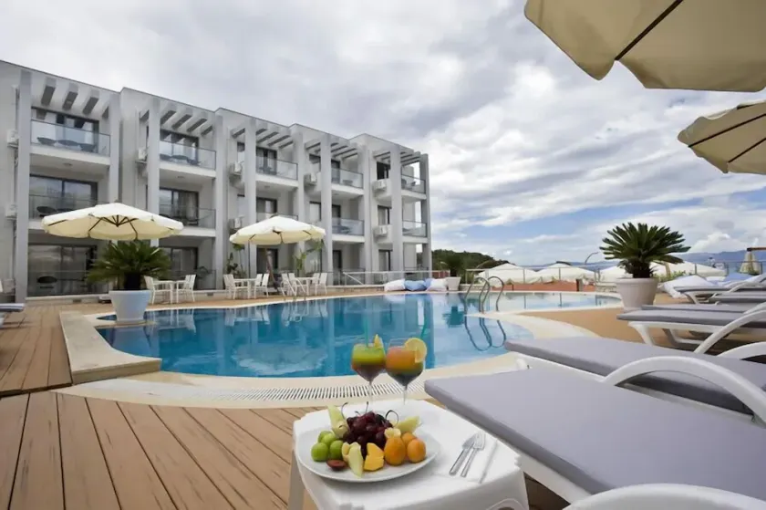 Kondo Suites - Image 1