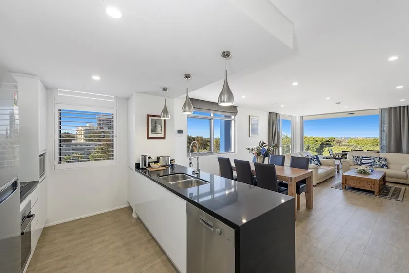 Iroise Beachside Apartment - Image 1
