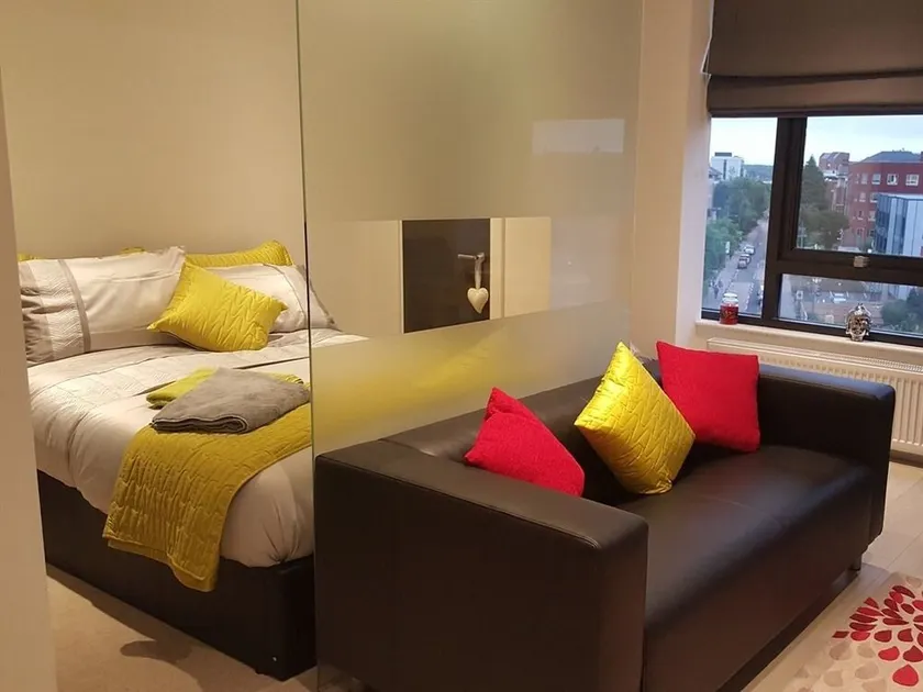 Watford Luxury Studio - Image 1
