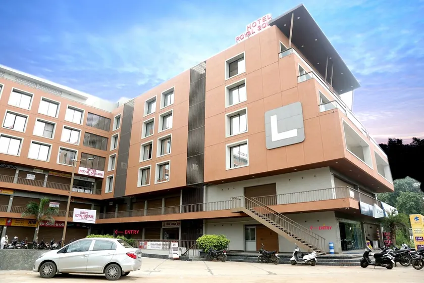 Hotel Royal Square - Image 1