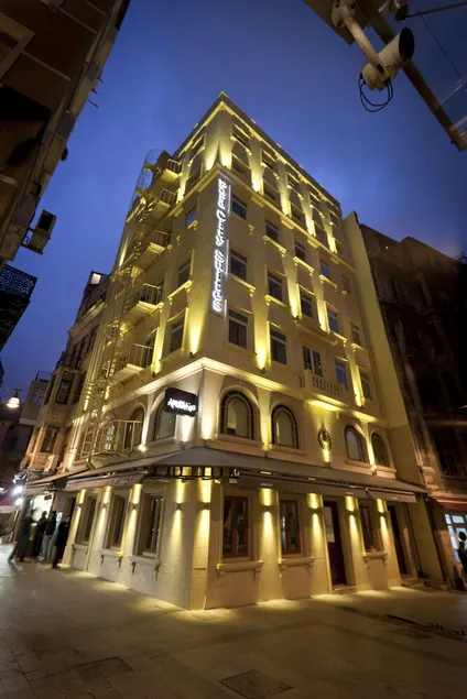 Pera City Suites - Image 1