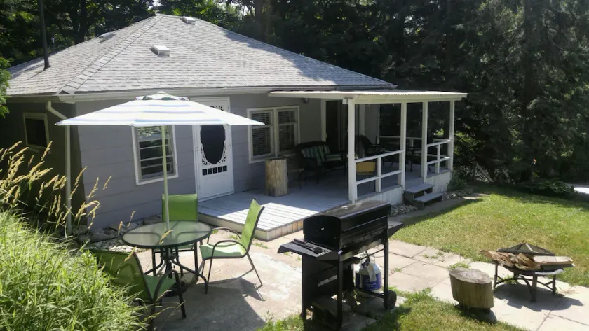 Pam's Cottage - Image 1