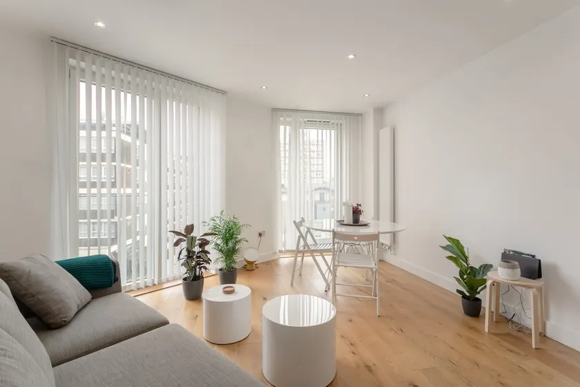 Contemporary 1 Bedroom Apartment in Haggerston - Image 1