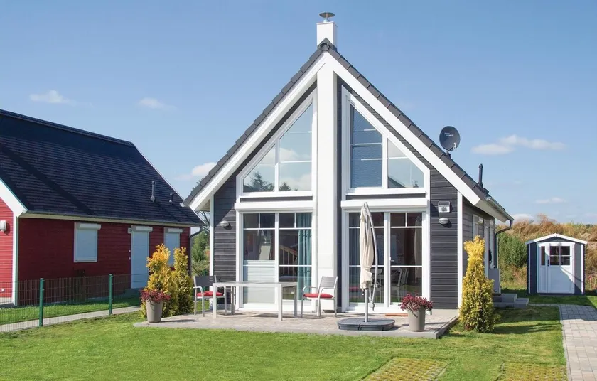 Awesome Home in Zerpenschleuse With 2 Bedrooms and Wifi - Image 1