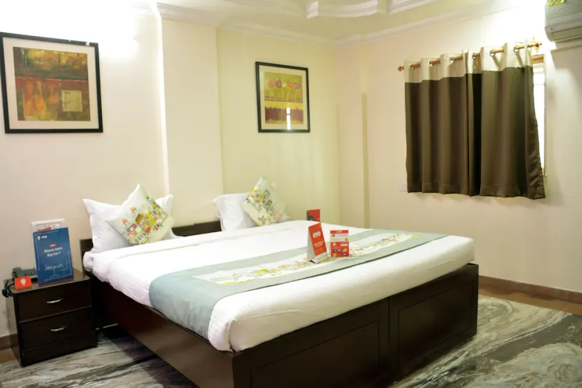 Hotel Bliss Executive by OYO - Image 1