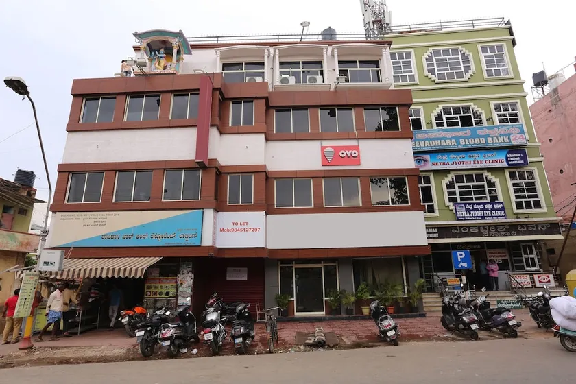 Hotel Prakaash Palace - Image 1
