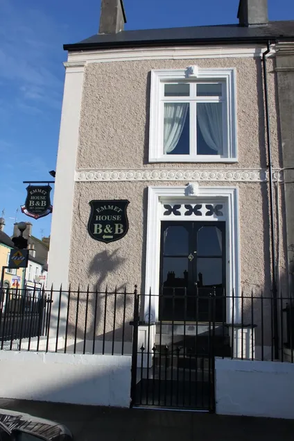 Emmet House - Image 1