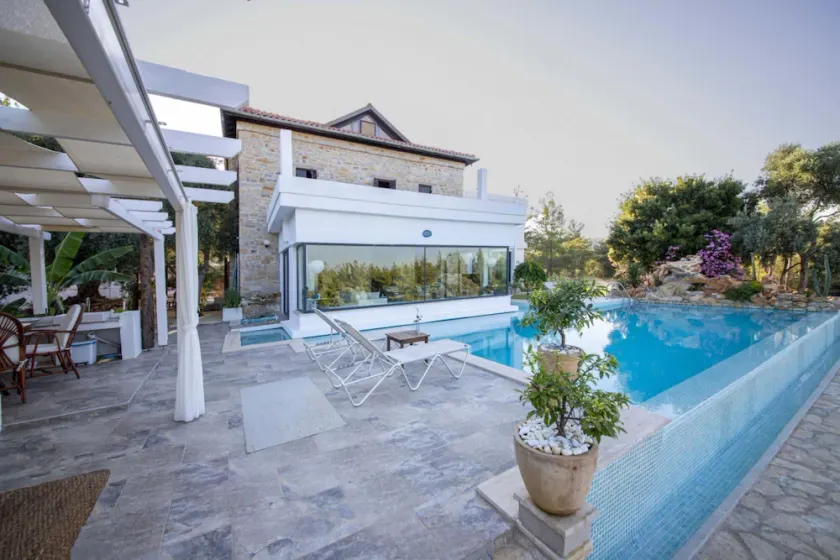 Peaceful Villa With Pool and Garden in Bodrum - Image 1