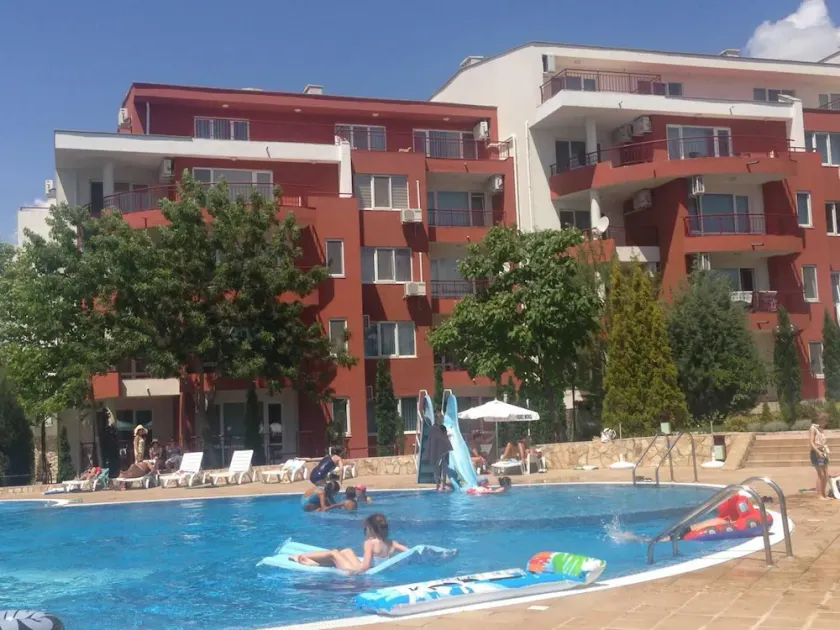 Lovely 1 Bedroom Apartment in Sunny Beach - Image 1