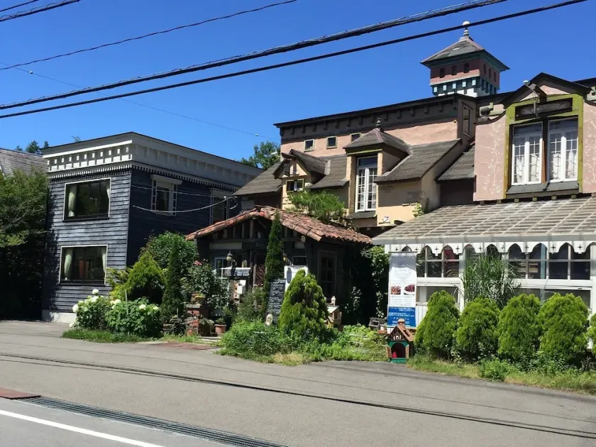 Auberge Booz Annex - Image 1