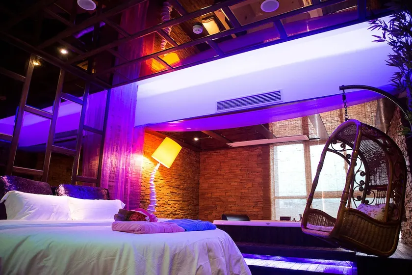 Rose Lover Hotel - Image 1