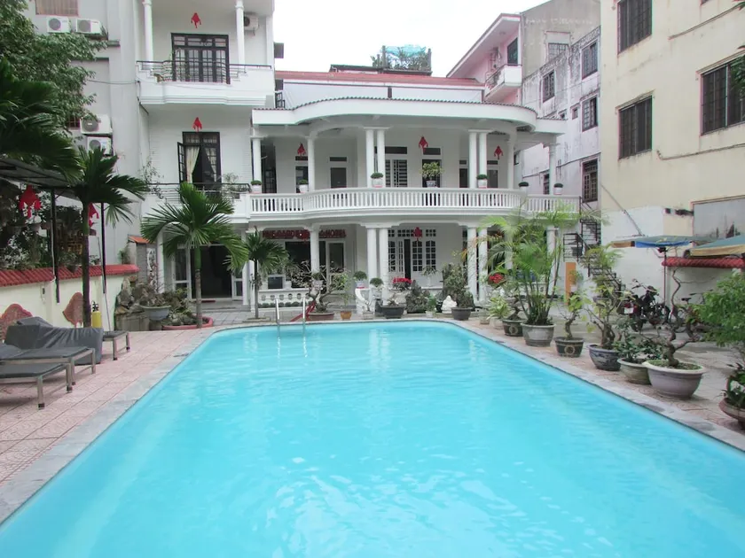 Hue Garden Villa Hotel - Image 1