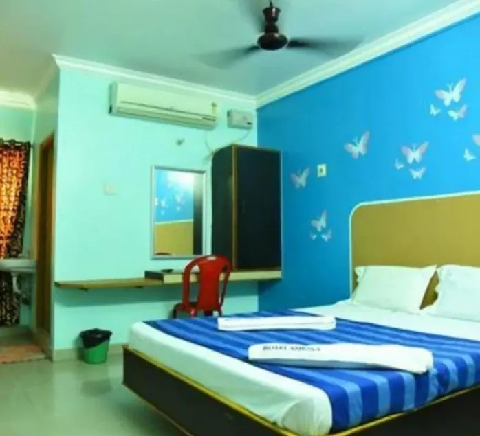 Hotel Ashoka - Image 1