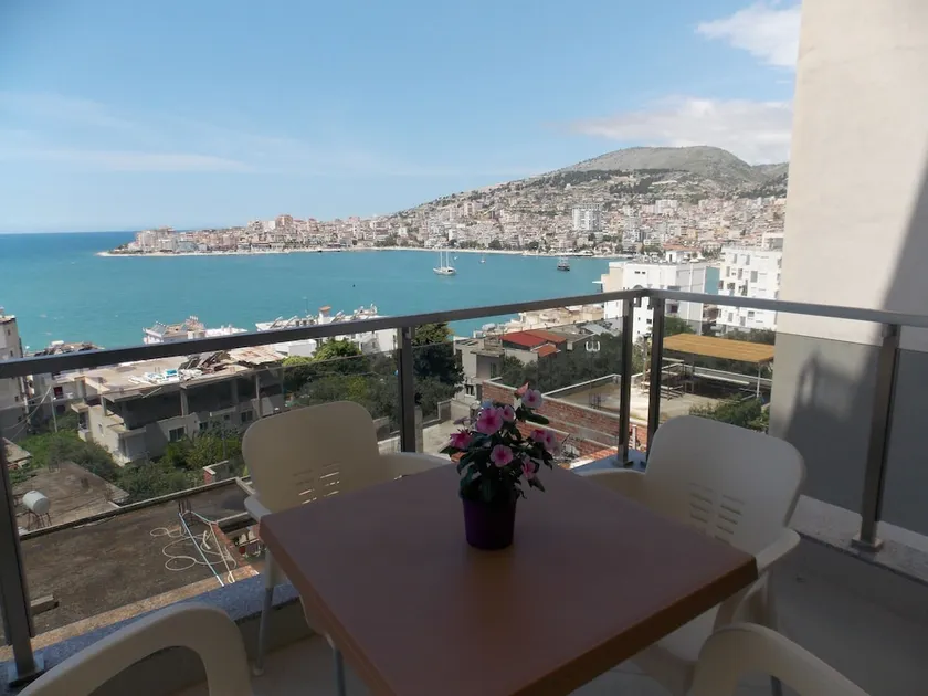 Elegance Apartment - Image 1