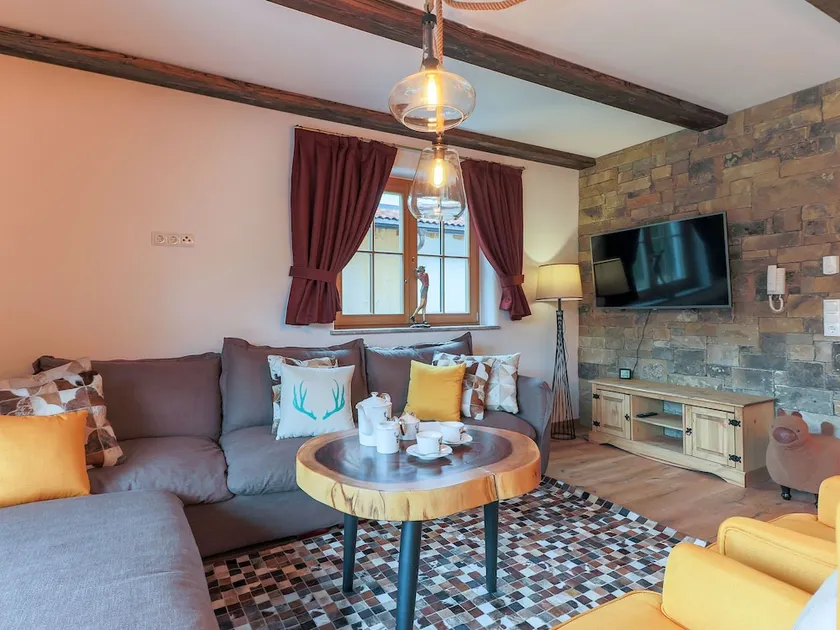 Luxurious Villa in Tyrol Near the Lake - Image 1