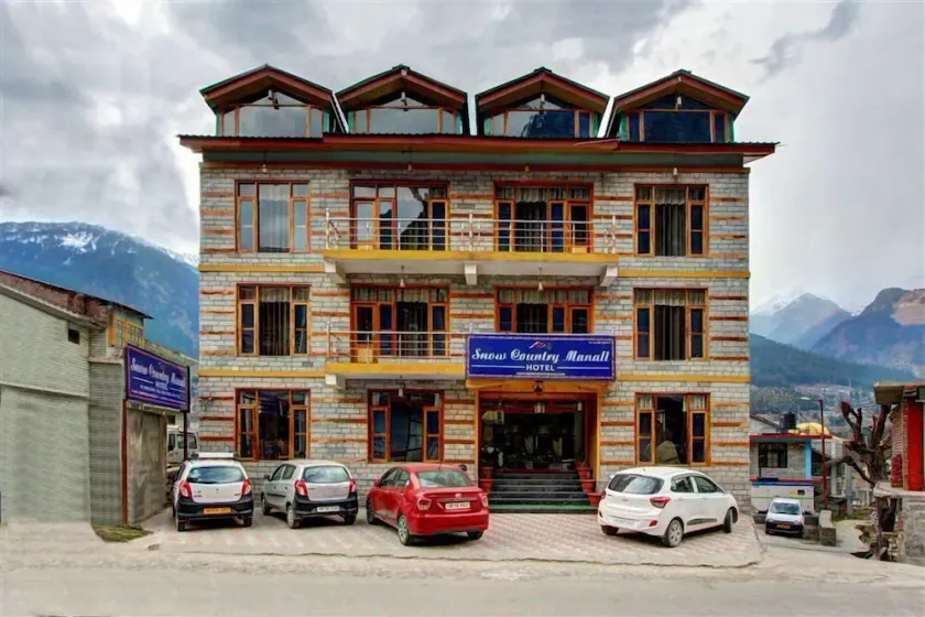 Hotel Snow Country - Image 1