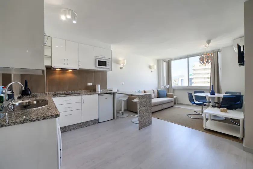 Second Line Beach Apartment - Image 1