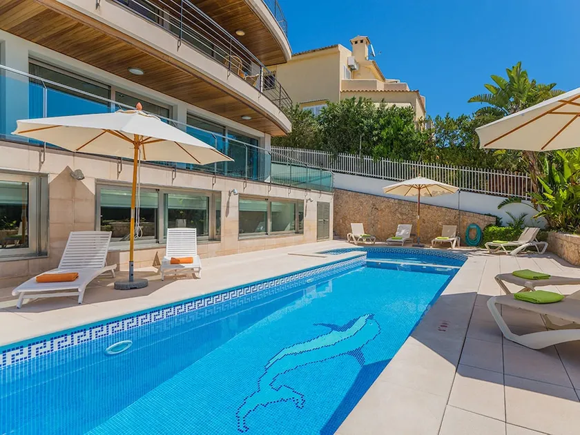 Delfin Luxe - Image 1