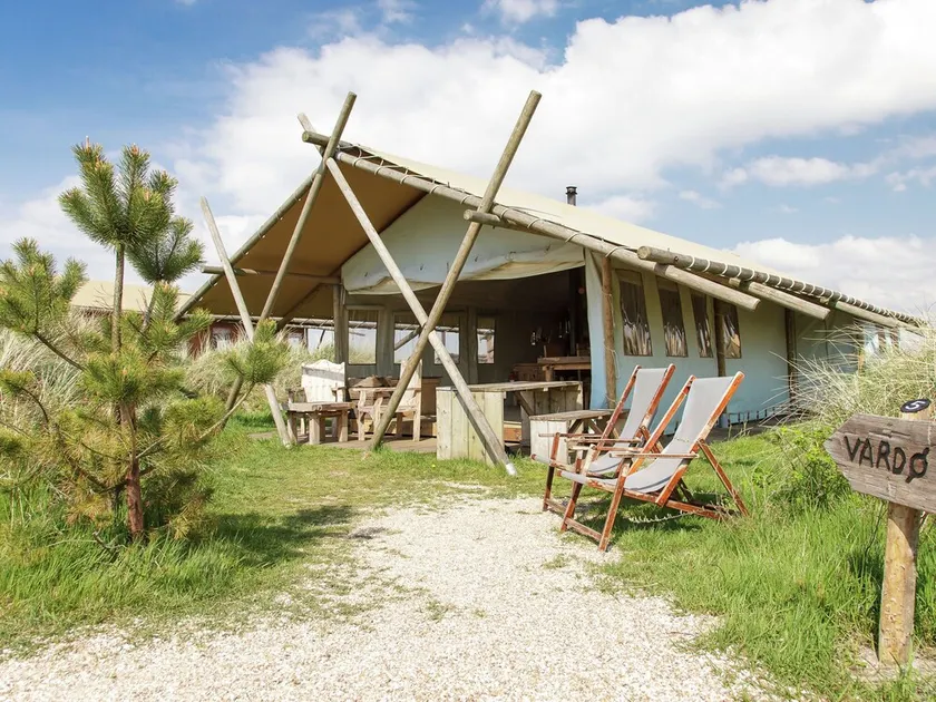 Comfortable Tent Lodge in Callantsoog With Garden - Image 1