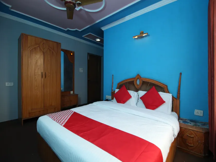 Hotel Essar By OYO Rooms - Image 1