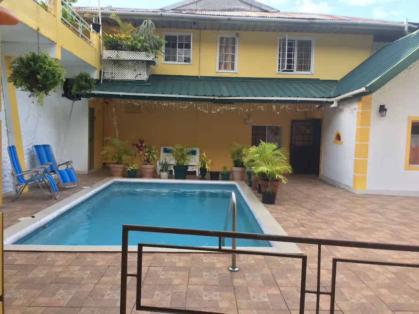 La Mamre Guest House - Image 1