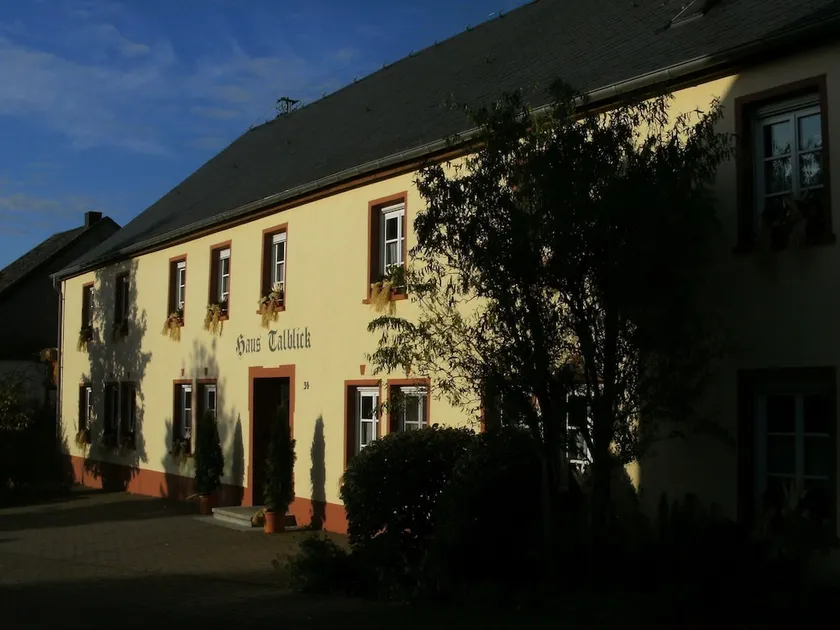 Quaint Holiday Home in Morscheid-Riedenburg with Balcony - Image 1