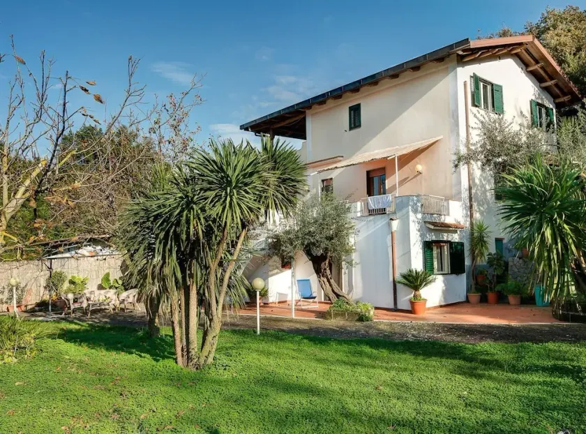 Villa Serena – Authentic Italian villa in the countryside - Image 1
