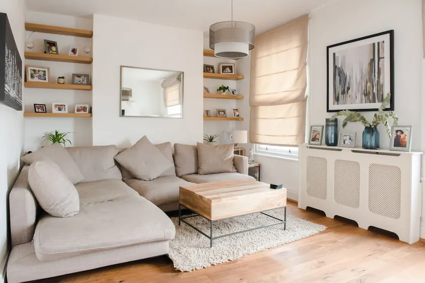 Cosy Two Storey 1 Bedroom Flat in Battersea - Image 1